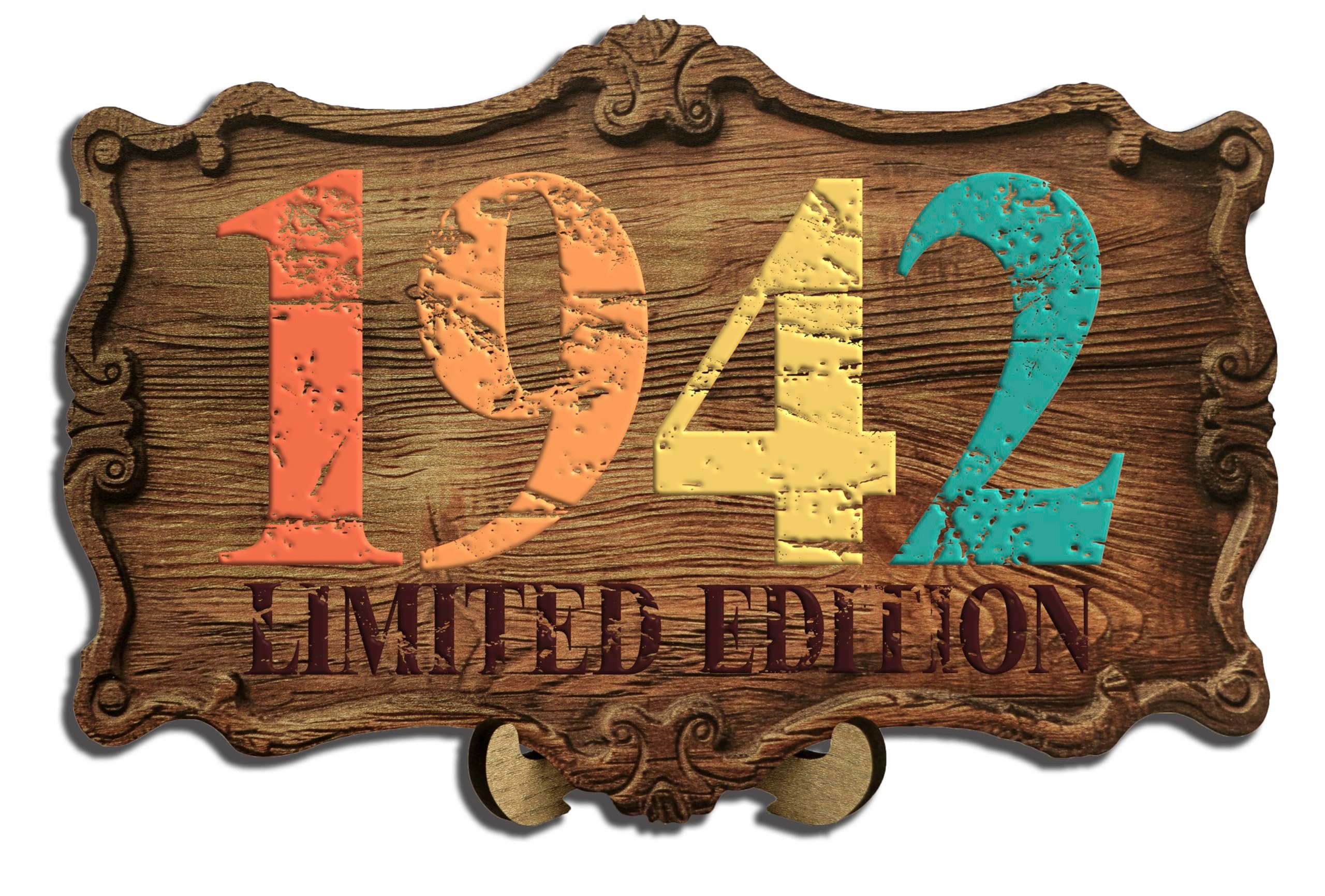 DARO Design Dekoobjekt Jahrgangsschild Geburtstag Geschenk Vintage mit Ständer (Dekoration, Jahrgang 1942 – Geschenk und Deko), 20 × 30 cm, 6 mm HDF