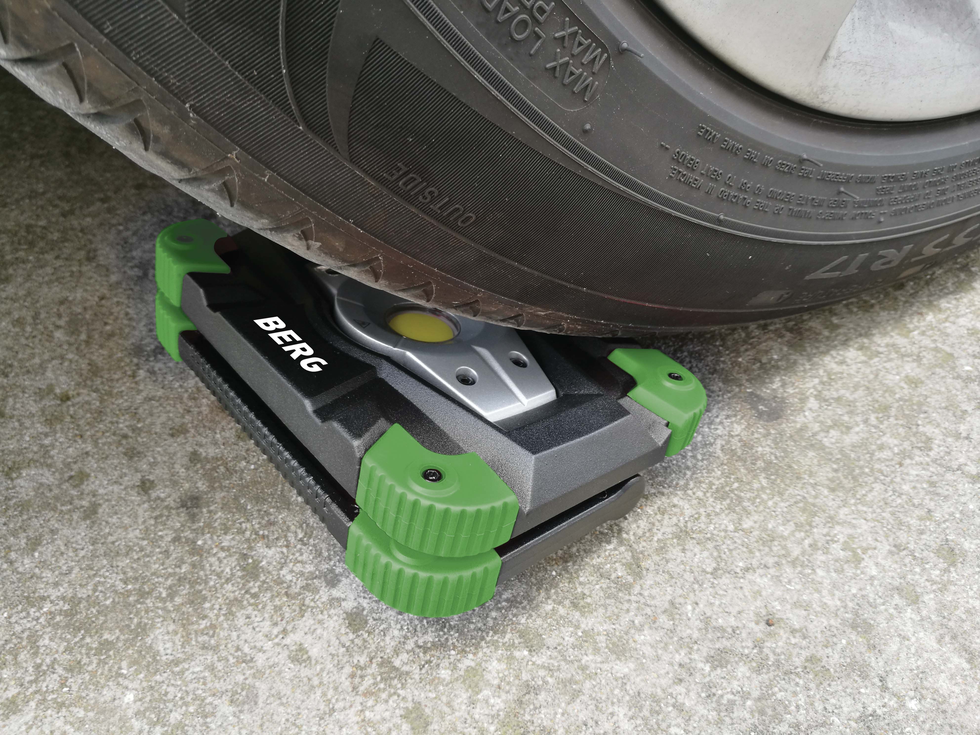 BERG TECTOOL Baustrahler AKKU LED-STRAHLER BCL POCKET LED 20 AKKU - IP54, LED fest integriert, Magnethalterung, Dimmbar