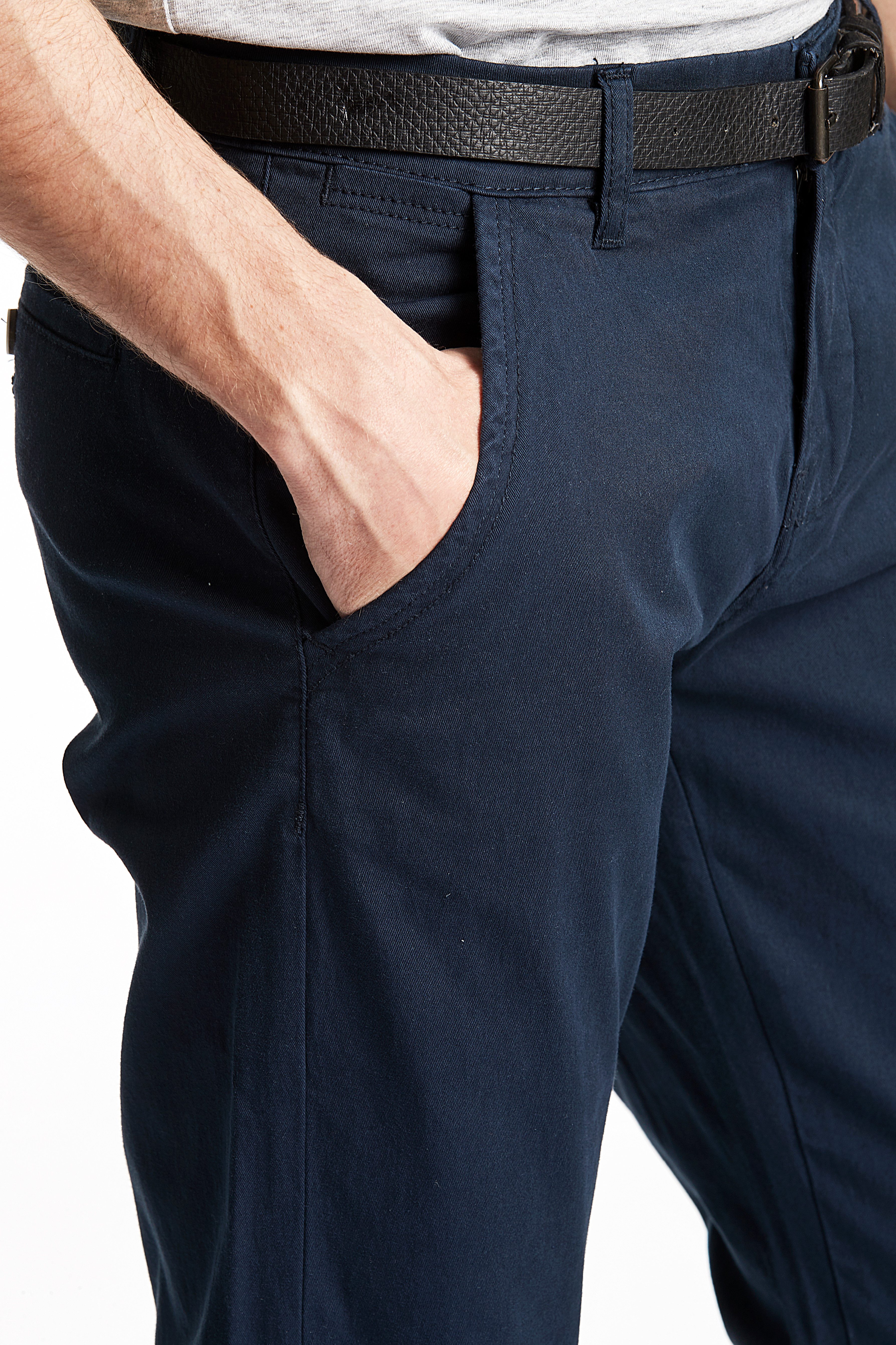 LINDBERGH Chinohose (2-tlg) mit Gürtel und Stretch – Bild 4 von 5