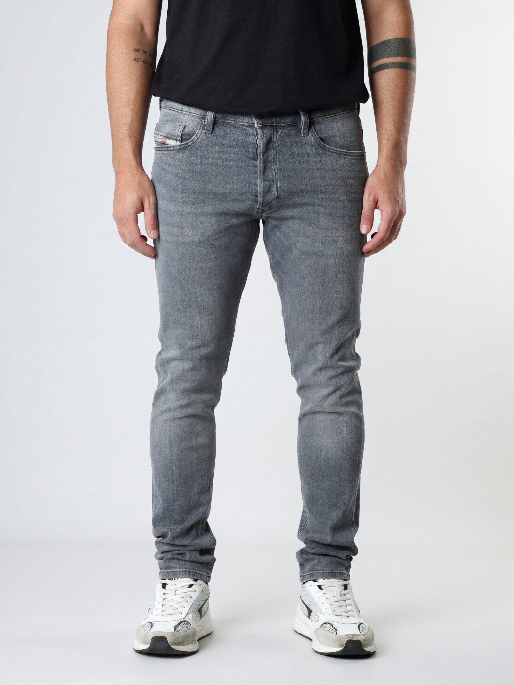 Diesel Skinny-fit-Jeans Schmale Röhrenjeans - TEPPHAR-X Leichter Denim, hoher Stretch
