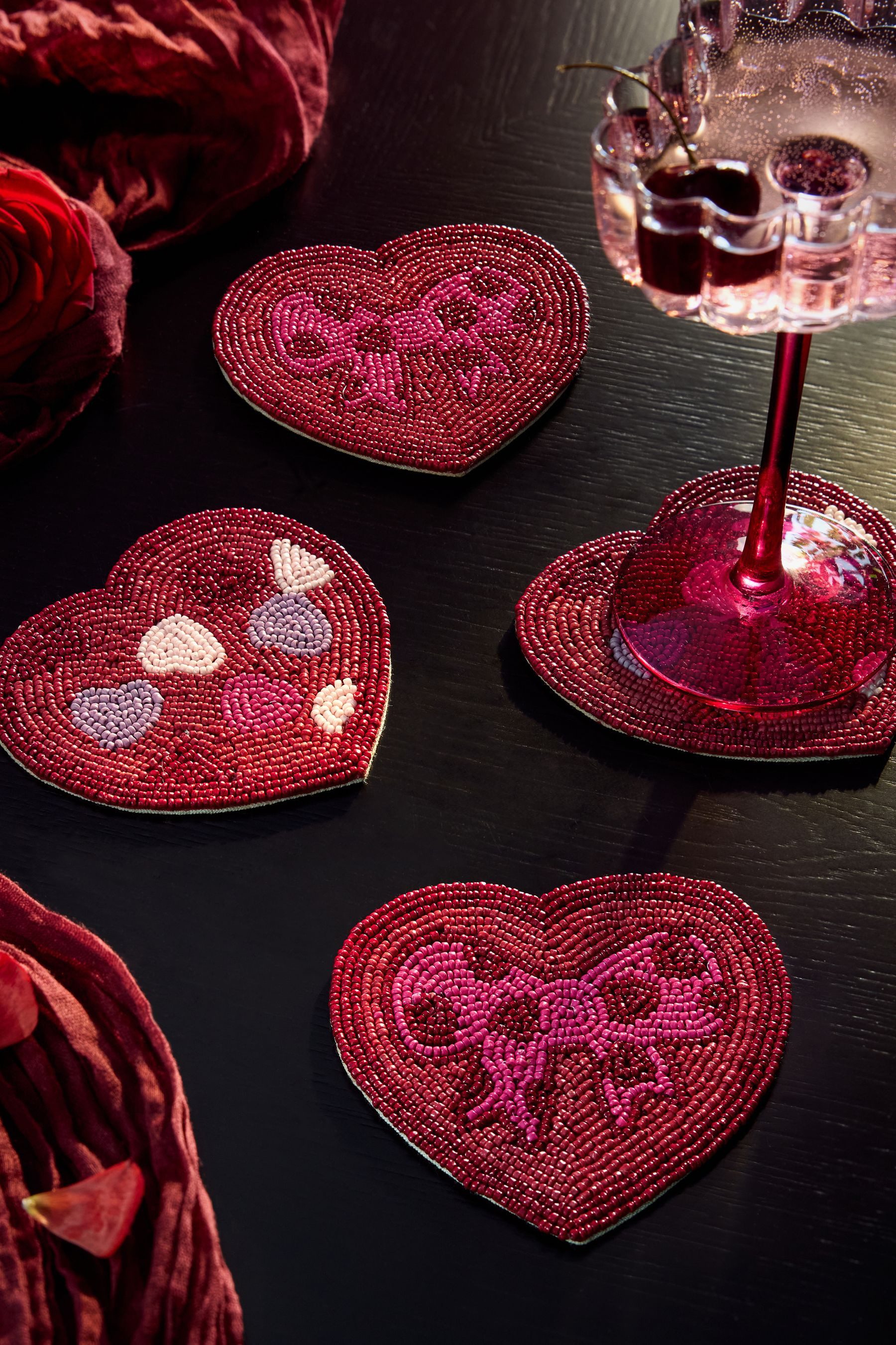 Next Getränkeuntersetzer Herz-Untersetzer mit Perlen, 4-er Set, 1-tlg.
