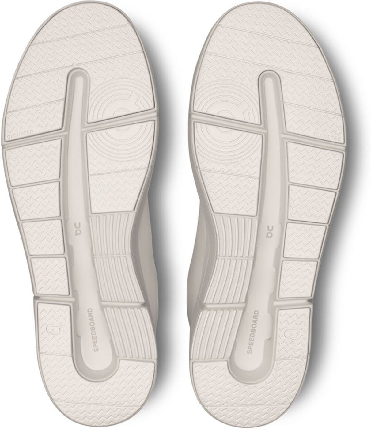 ON RUNNING THE ROGER Advantage All White Sneaker