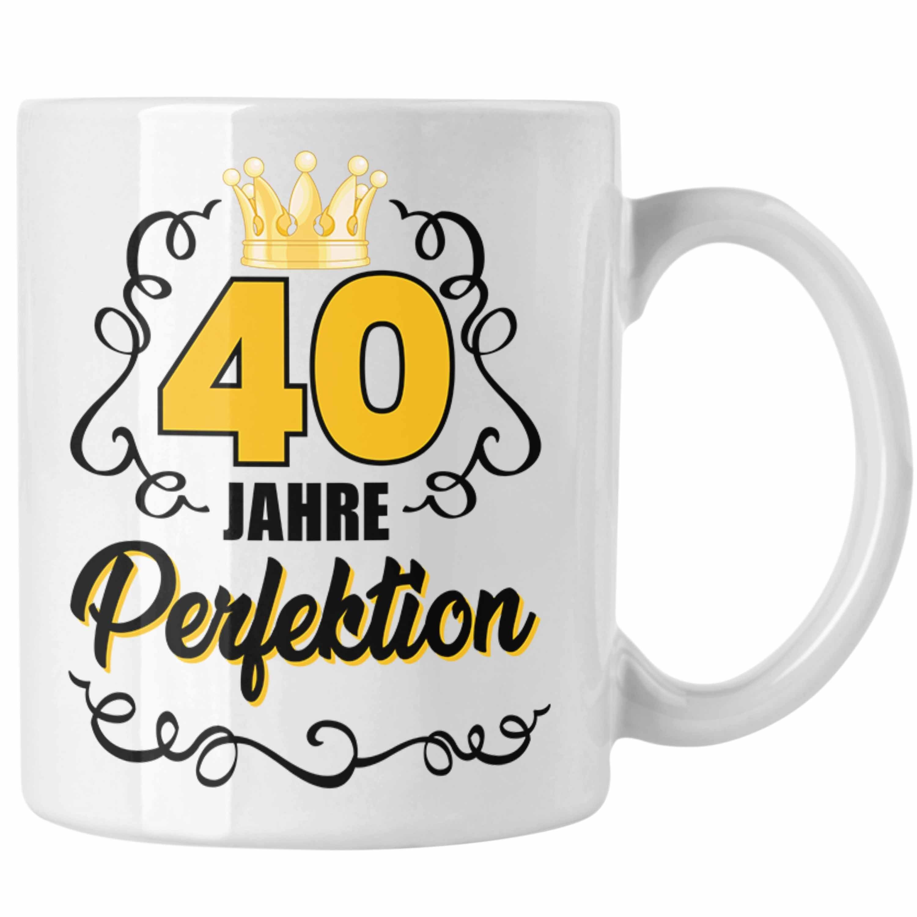 Trendation Tasse Trendation - Perfektion Geburtstag Frauen Tasse Geschenk Spruch Geschenkidee 40er Weiss Geburtstag 40