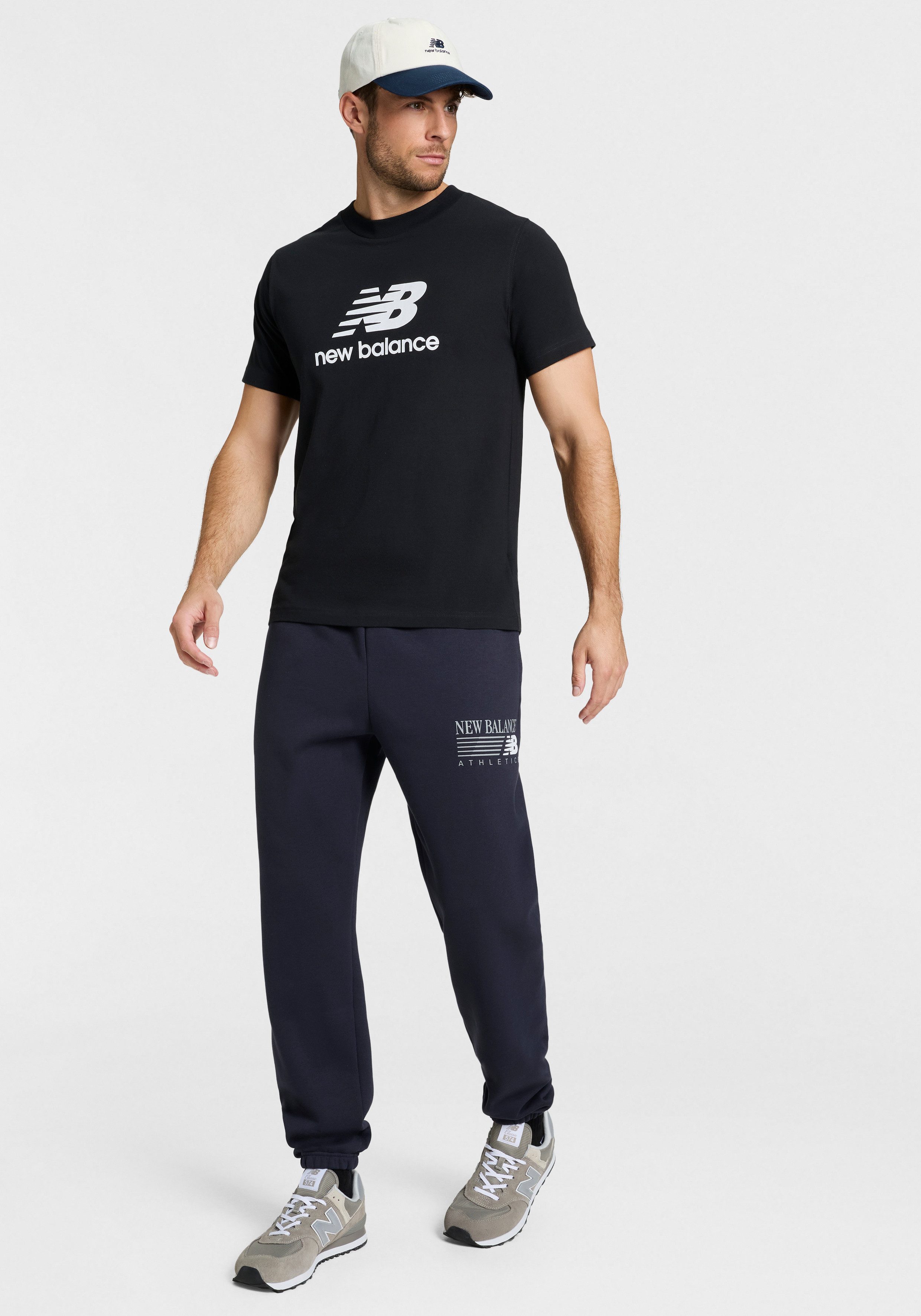 New Balance Sweathose REIMAGINED GRAPHIC FLEECE JOGGER. Reduzierter Preis € 48,99. Unverbindliche Preisempfehlung € 60,00