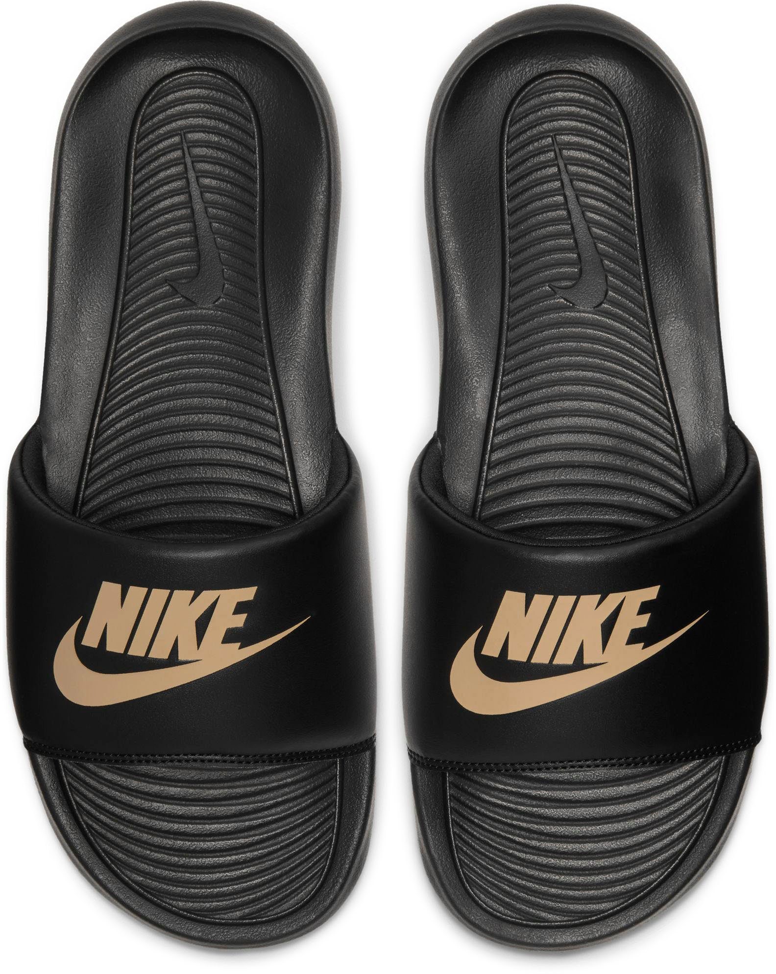 Badesandale ONE Nike Sportswear BLACK-METALLIC-GOLD-BLACK VICTORI