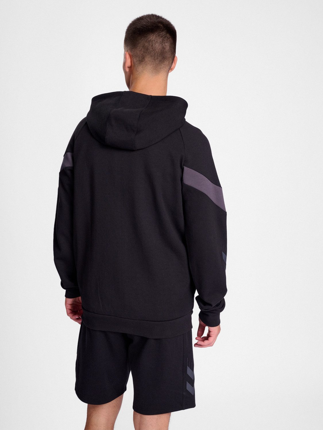 hummel Kapuzensweatjacke hmlTRAVEL ZIP HOODIE – Sportlich und stilvoll unterwegs (220303)