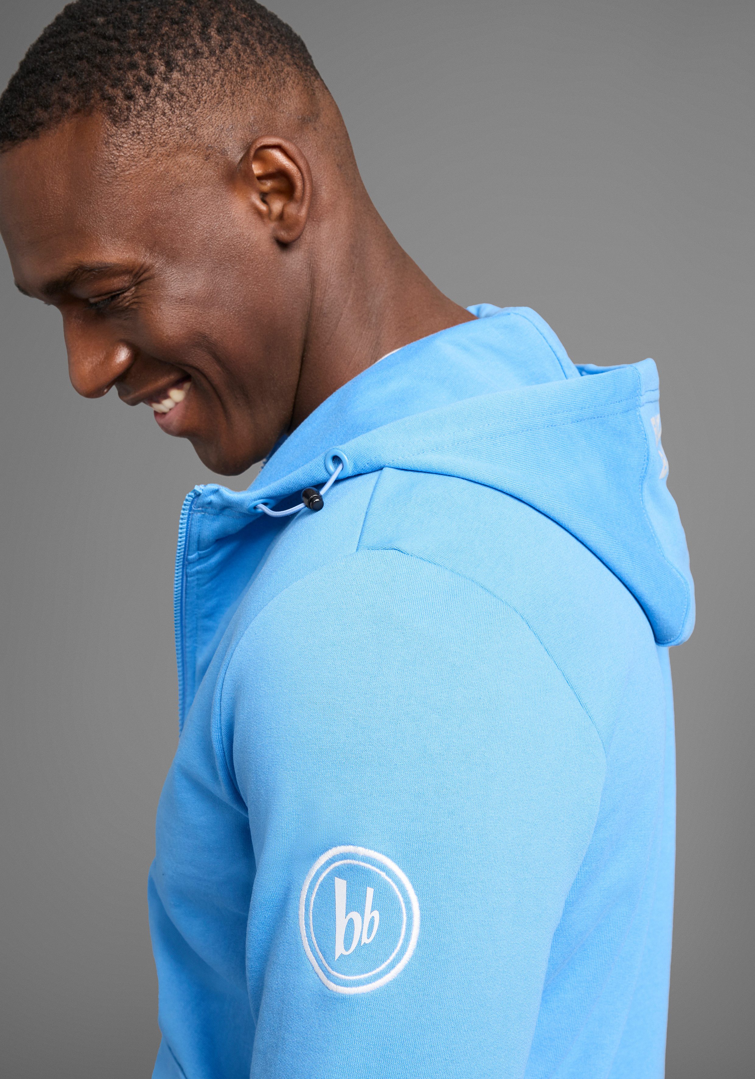 Bruno Banani Sportanzug Regular Fit (Set, 2-tlg). Reduzierter Preis € 40,71. Unverbindliche Preisempfehlung € 89,99