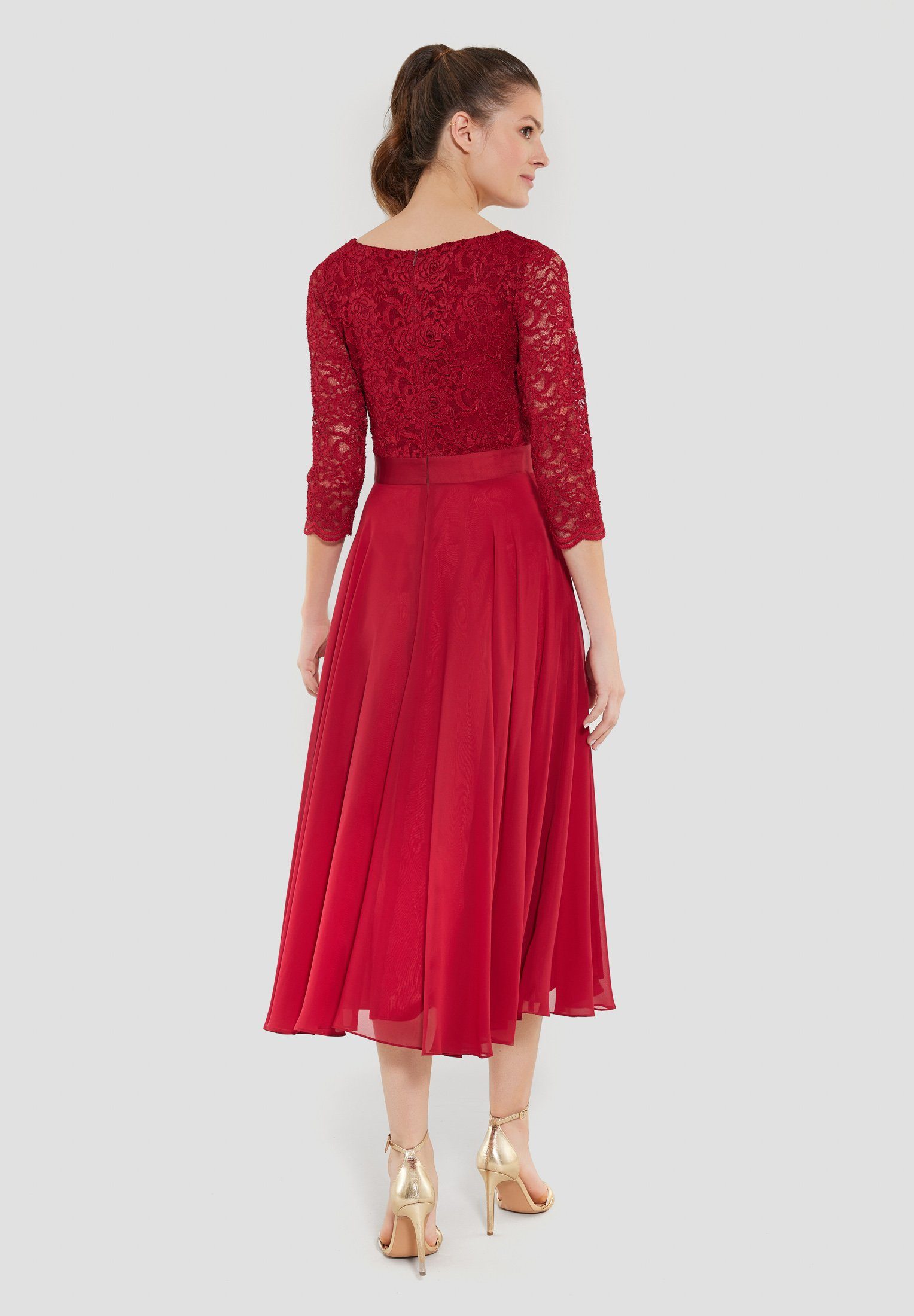 SWING Cocktailkleid Taillierter Schnitt mit ausgestelltem günstig online kaufen