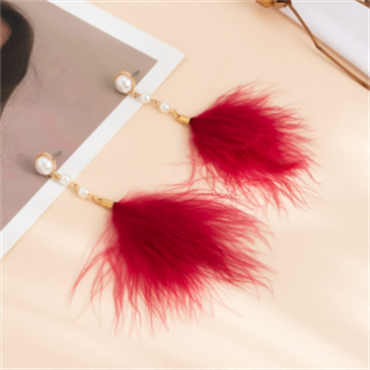 für Damen Einfache Retro-Perlen-Feder-Quasten-Ohrringe selected Paar Ohrhänger Gold+Rot carefully