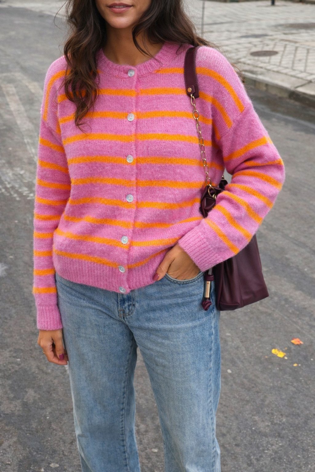von Herzen Strickjacke gestreifte Strickjacke Fuchsia – Cardigan mit Knöpfen – Onesize mit Knopfleiste