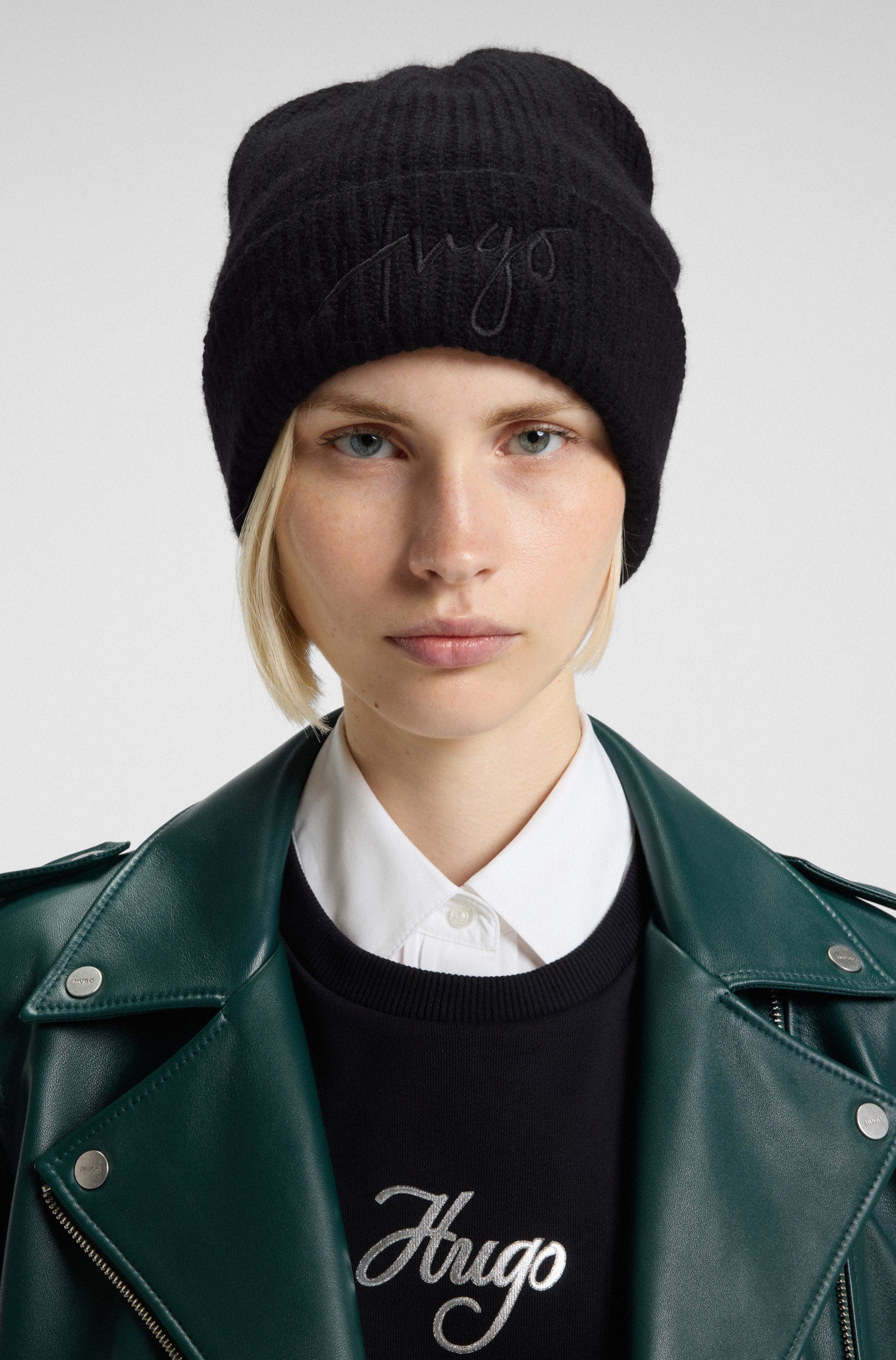 HUGO Beanie Socialy Hat mit Logostickerei günstig online kaufen