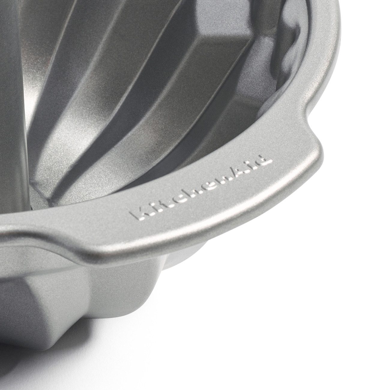 KitchenAid Kochtopf CC003297-001, Kunststoff, bis 230° geschwungene antihaft Stahlblech Oberfläche spülmaschinenfest