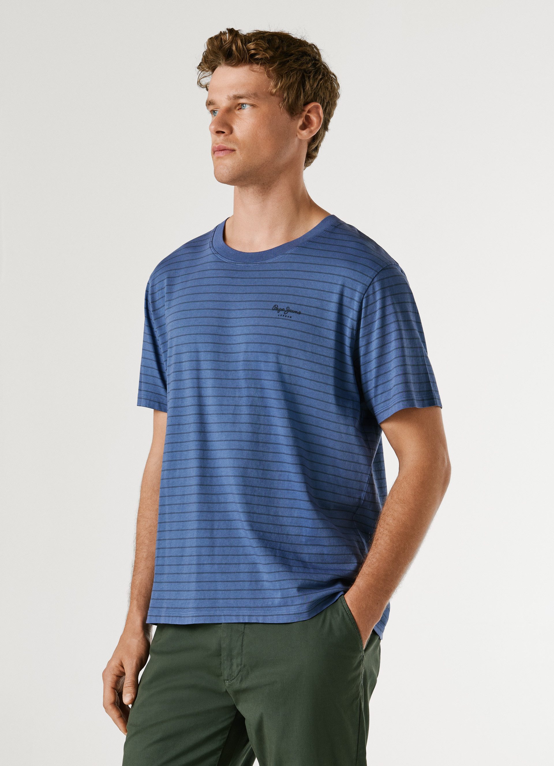 Pepe Jeans T-Shirt JACKO mit kleinem Ton-in-Ton Logoschriftzug