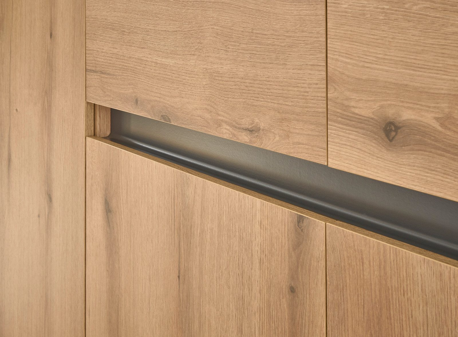 Furn.Design Anrichte Center (Sideboard in Evoke Eiche mit grau, 4-türig, Breite 220 cm), mit viel Stauraum