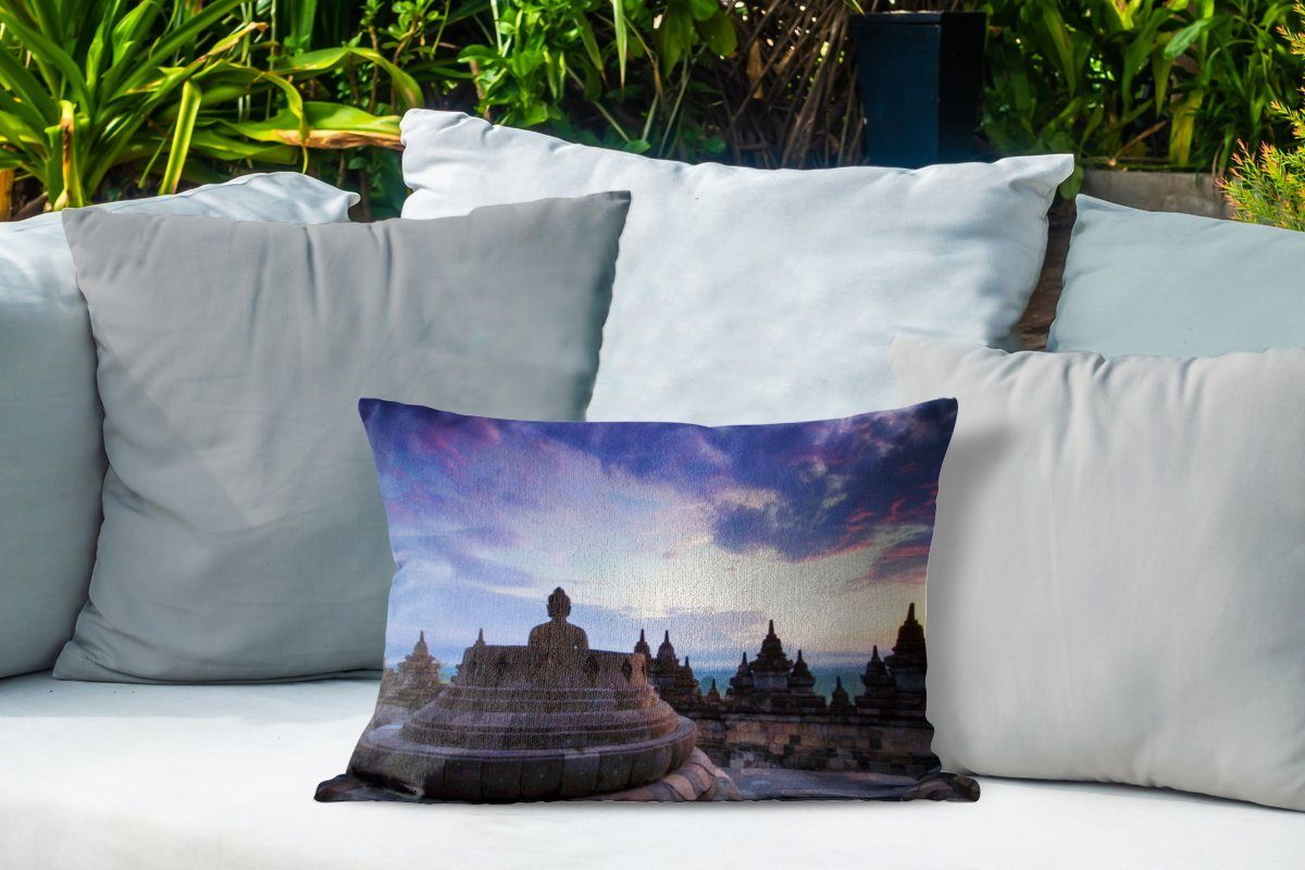 Dekokissen Dekokissenbezug, MuchoWow Kissenhülle Outdoor-Dekorationskissen, bei Polyester, Borobudur Sonnenaufgang,