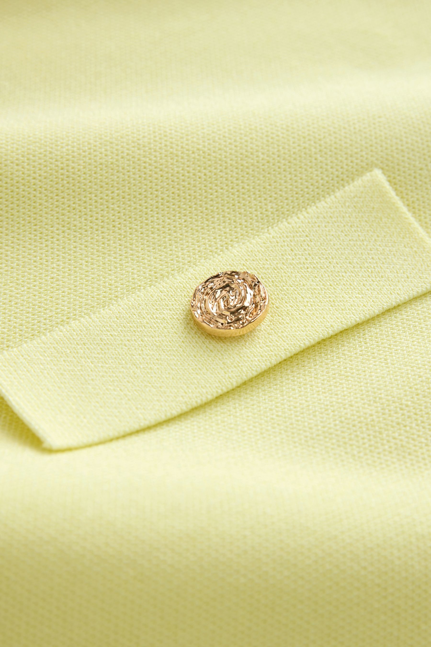 Next Strickkleid Elegantes, ärmelloses Rundhals-Strickkleid (1-tlg)