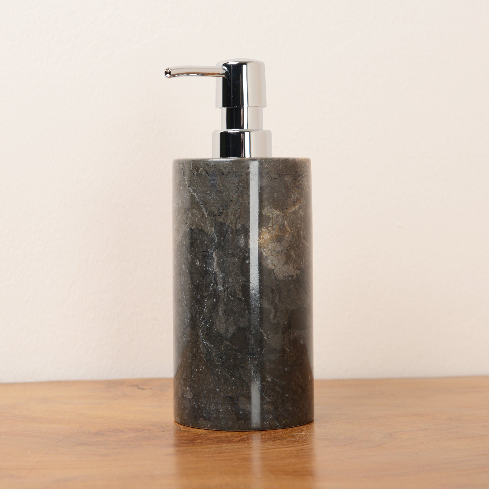 wohnfreuden Seifenspender Marmor Seifenspender schwarz, 1239 günstig online kaufen