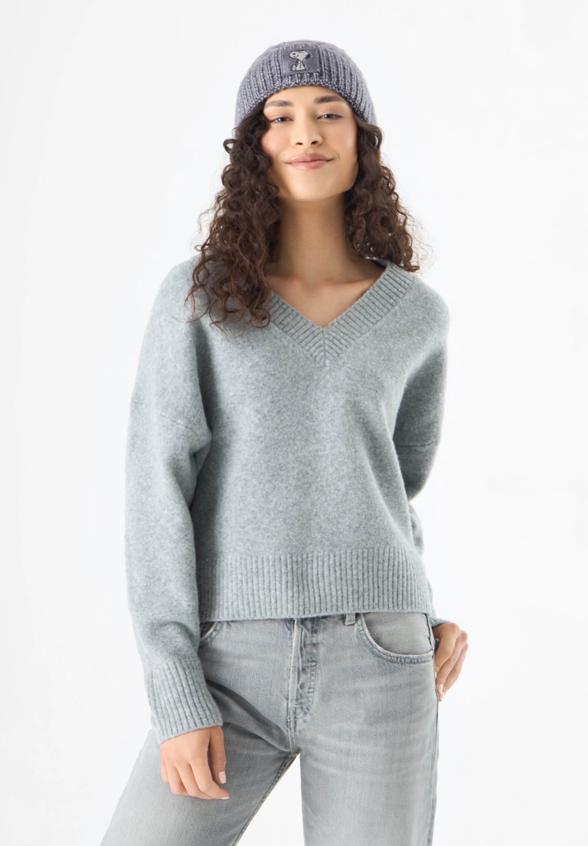 Codello Strickmütze (1-St) Mit Snoopy-Patch günstig online kaufen