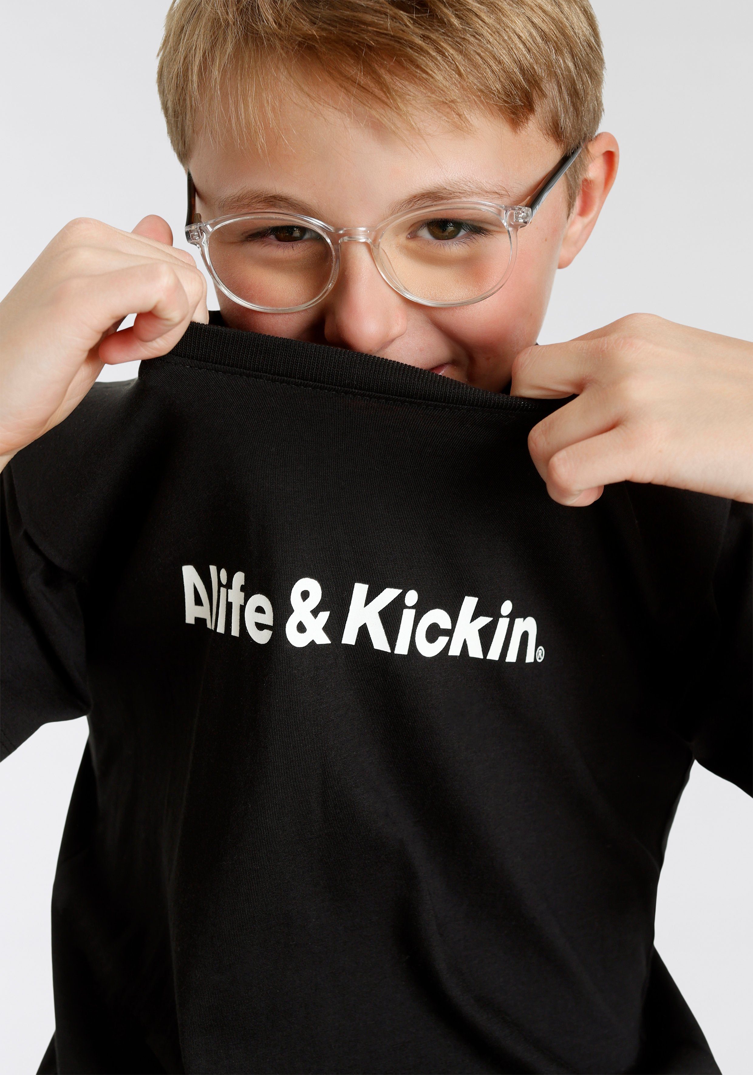 Alife & Kickin T-Shirt Kids. MARKE! für Alife&Kickin NEUE Logo-Print