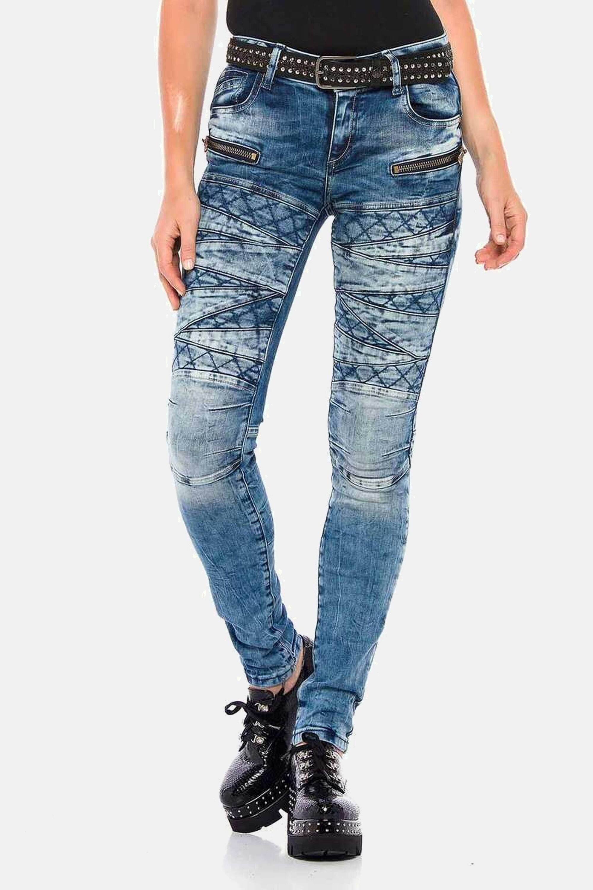 Cipo & Baxx Slim-fit-Jeans "Jeans" mit coolen Stickelementen, WD381 günstig online kaufen
