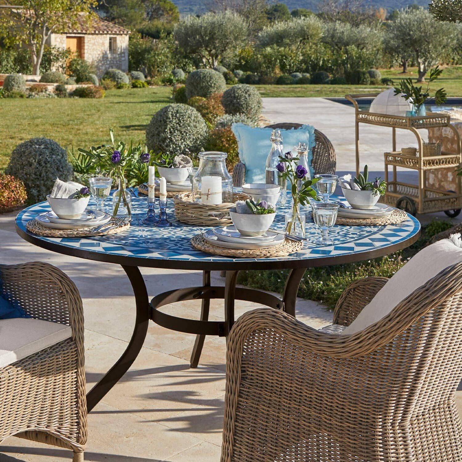 Mirabeau Gartentisch Tisch Jennarton blau/weiß/braun