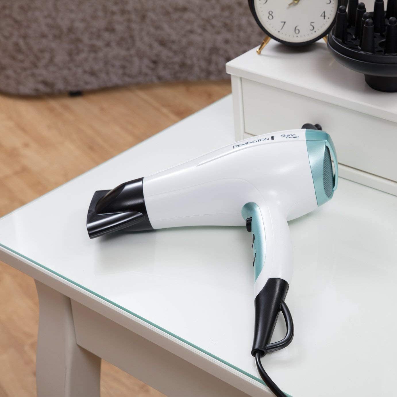 Remington Ionic-Haartrockner D5216 Shine Therapy Ionen 2300W Stylingdüse Diffusor weiß