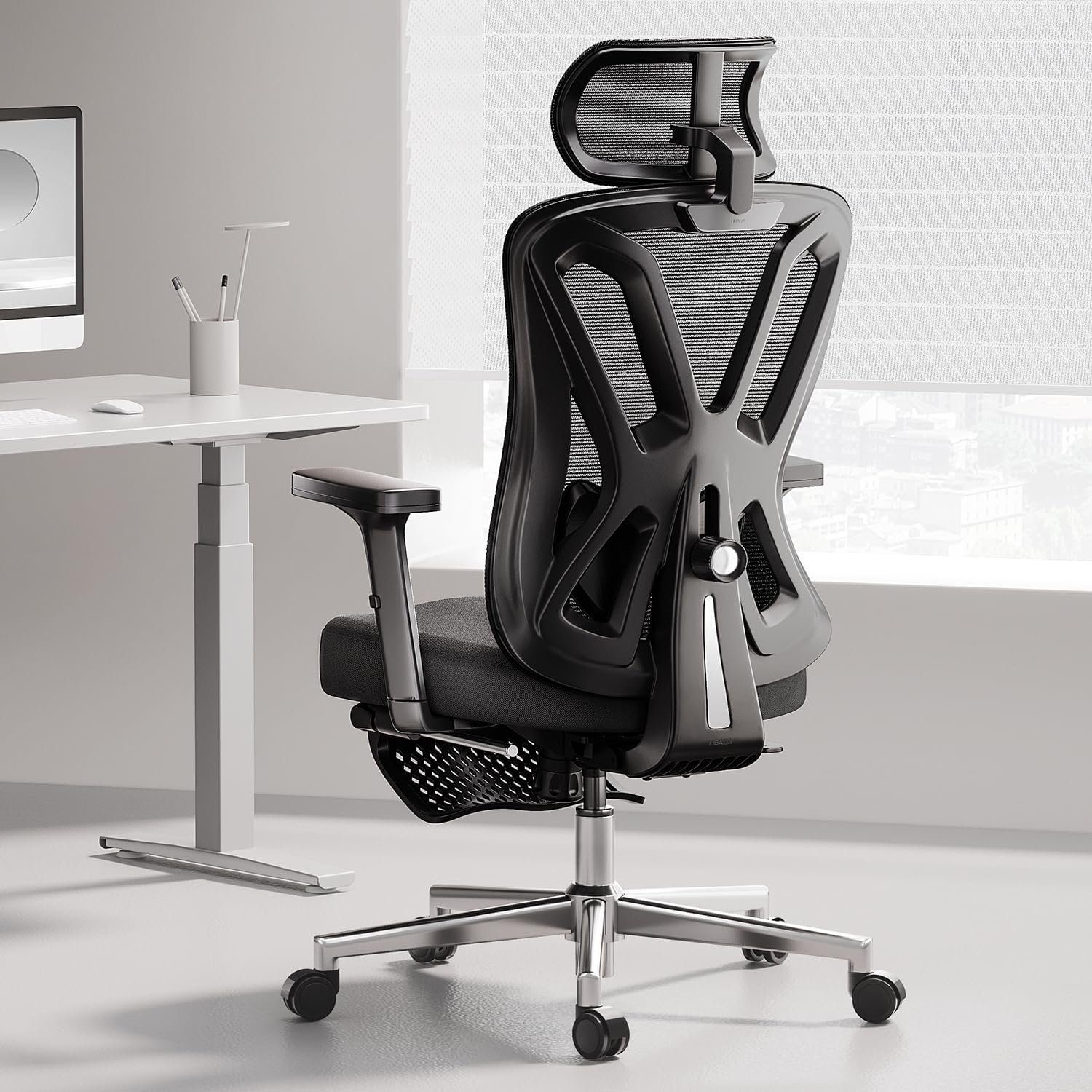 Hbada Bürostuhl (Mesh-Computerstuhl,Fußstütze, Schreibtisch Bürostuhl, und Atmungsaktiv Lendenwirbelstütze mit 2D-Armlehnen, Höhe 150kg), verstellbarer Dreh-/Neigefunktion