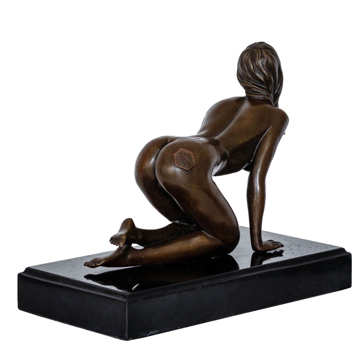 Aubaho Skulptur Bronzeskulptur Frau Erotik Kunst im Antik-Stil Bronze Figur 21cm