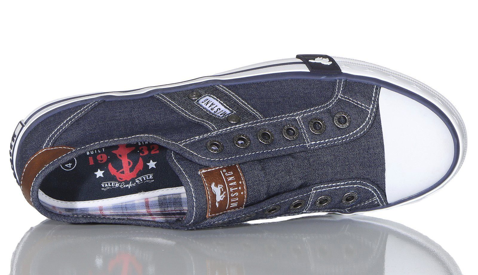 Mustang Shoes Slip-On Sneaker ohne Schnürsenkel, Slipper, Schlupfschuh mit praktischem Gummizug – Bild 4 von 5
