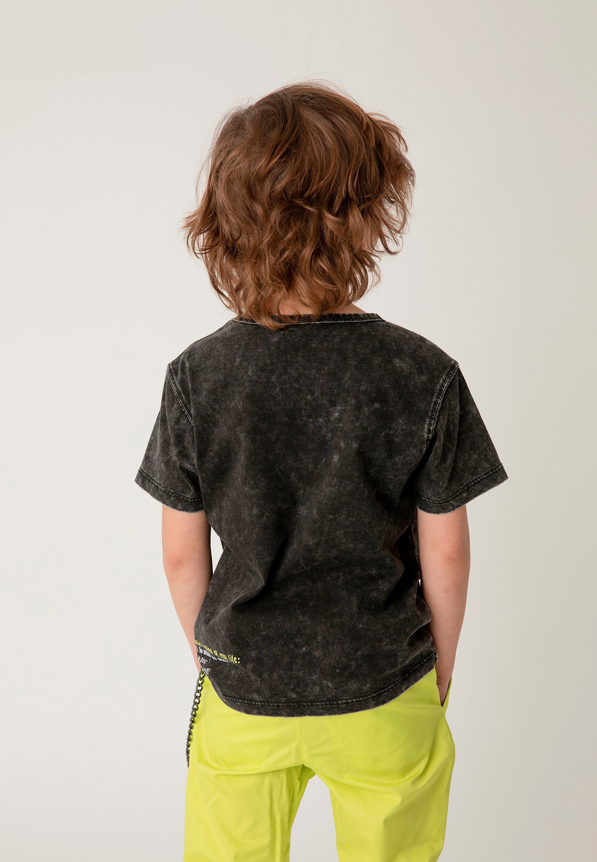 Gulliver T-Shirt mit rockigem Print, Klare Statement Prints auf Front und  Rücken