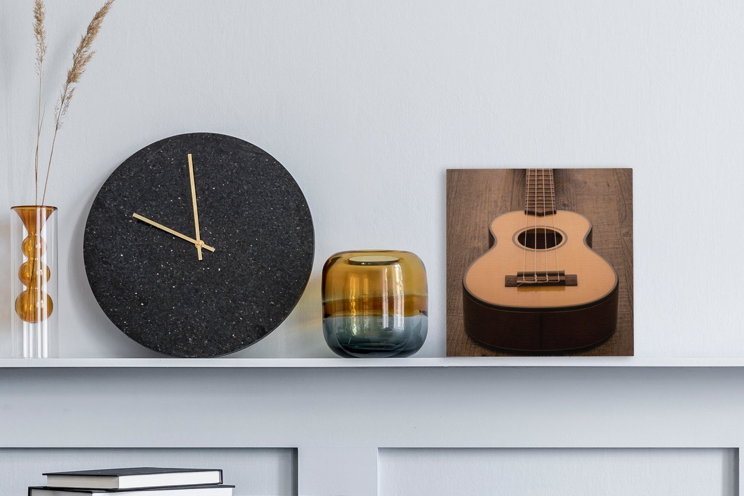 OneMillionCanvasses® Leinwandbild Akustische Bilder Gitarre Leinwand St), einem (1 auf für Schlafzimmer Holztisch, Wohnzimmer