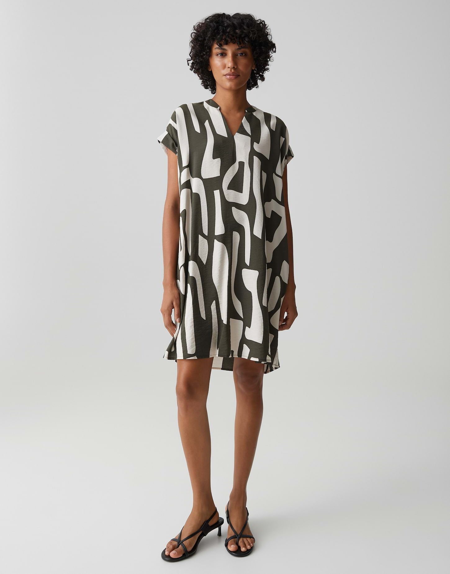 OPUS Shirtkleid Wulana dune aus glatter Webware mit Crash Optik