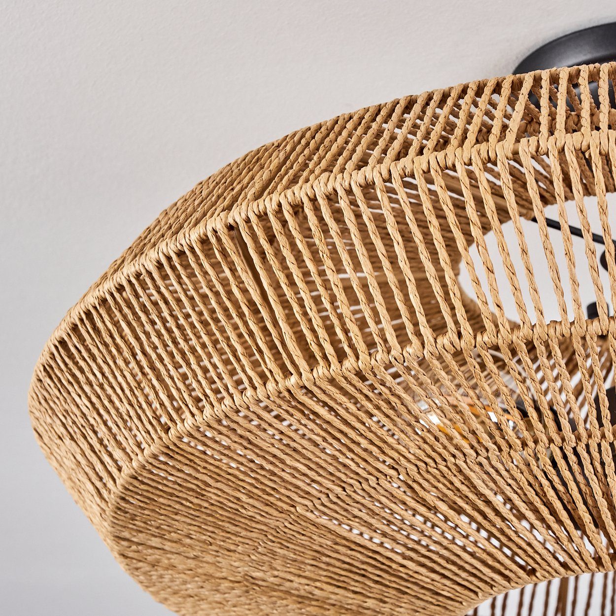 hofstein Deckenleuchte »Alvi« moderne Deckenlampe aus Metall/Rattan in Schwarz/Natur, ohne Leuchtmittel, Leuchte im modernen Design mit Lichteffekt, ø51, 5cm, 2 – Bild 3 von 5