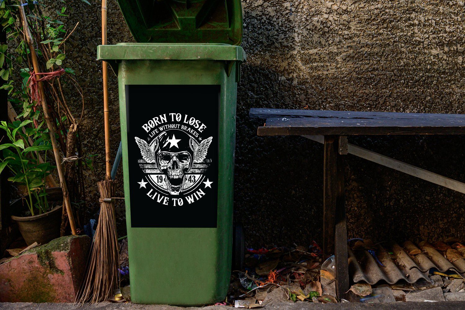 MuchoWow Wandsticker Mancave - Mülltonne, - (1 Sticker, Container, Mülleimer-aufkleber, - Schädel Abfalbehälter Rennhelm Retro St)