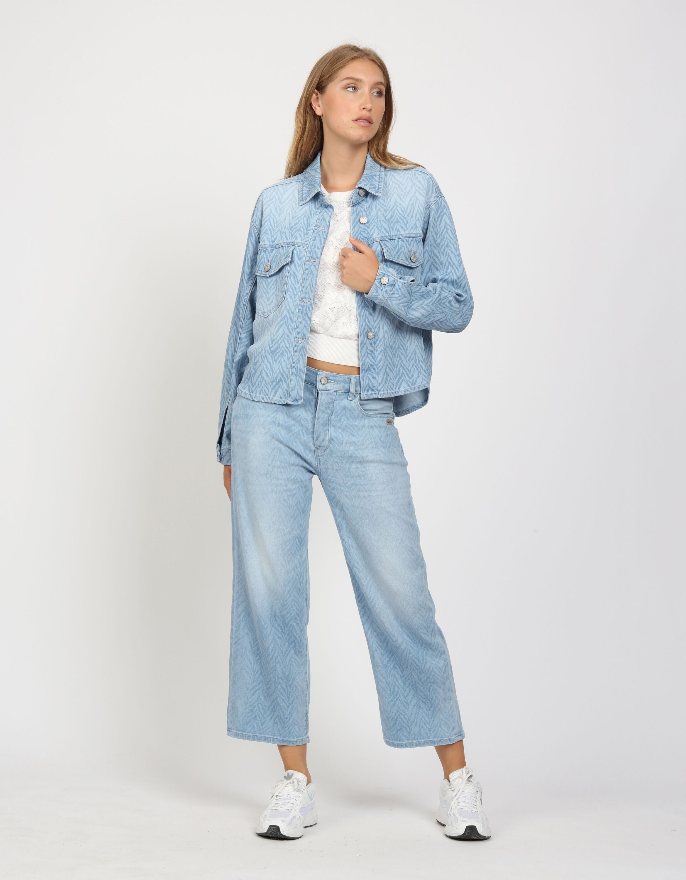 GANG Jeansjacke 94ZOE JACKET mit Brusttaschen – Bild 4 von 5