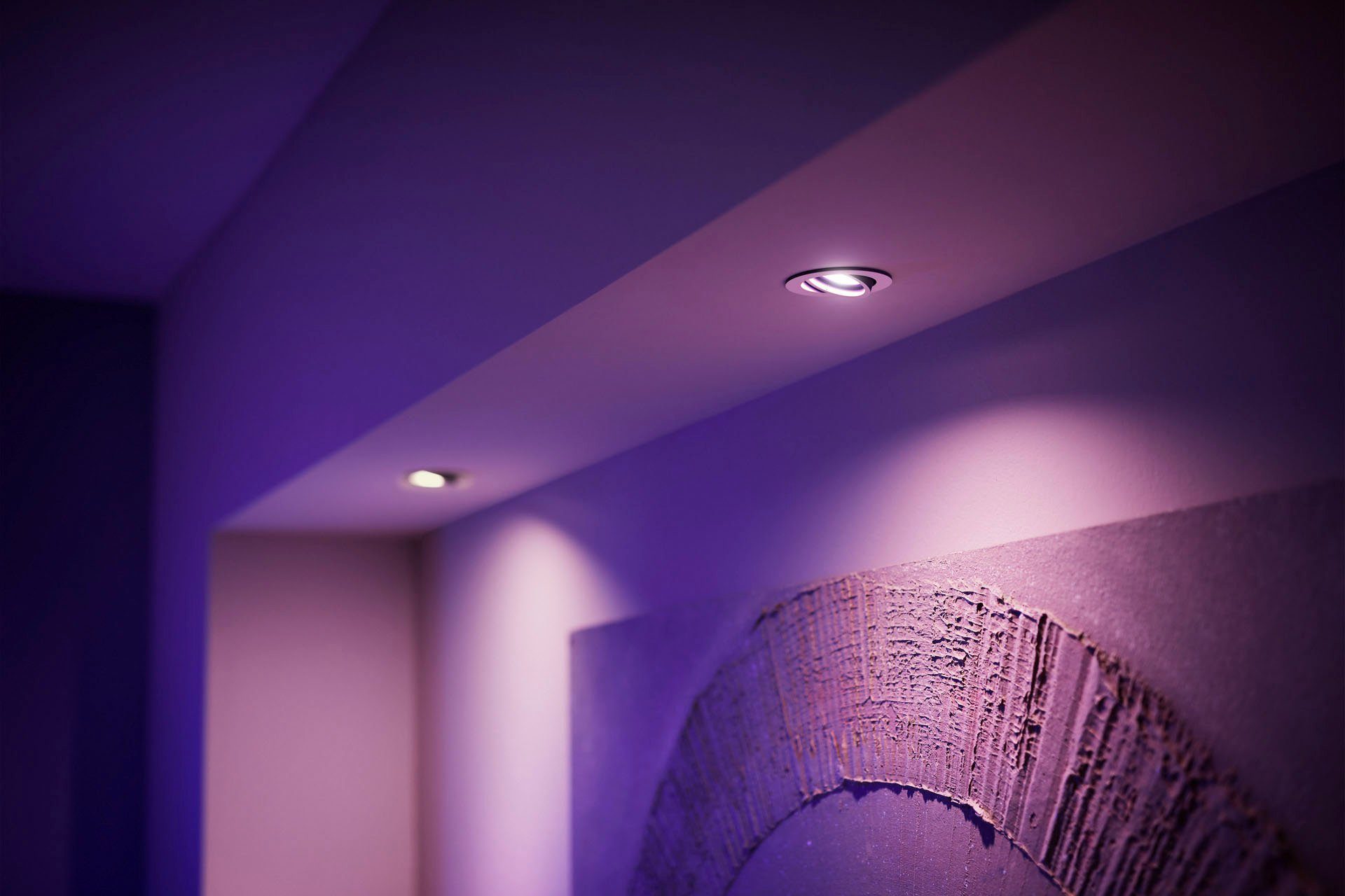 Philips Hue LED Farbwechsler wechselbar, Leuchtmittel Centura, Flutlichtstrahler Dimmfunktion