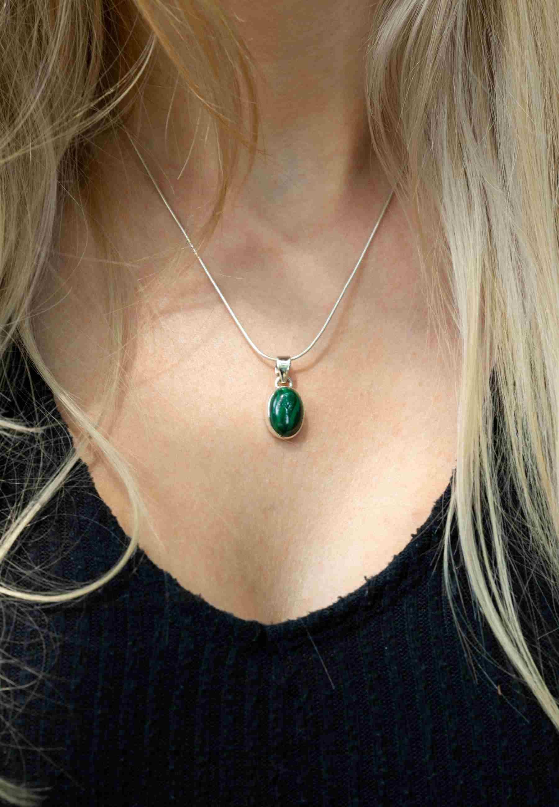 mantraroma Kette mit Anhänger SAMA oval günstig online kaufen