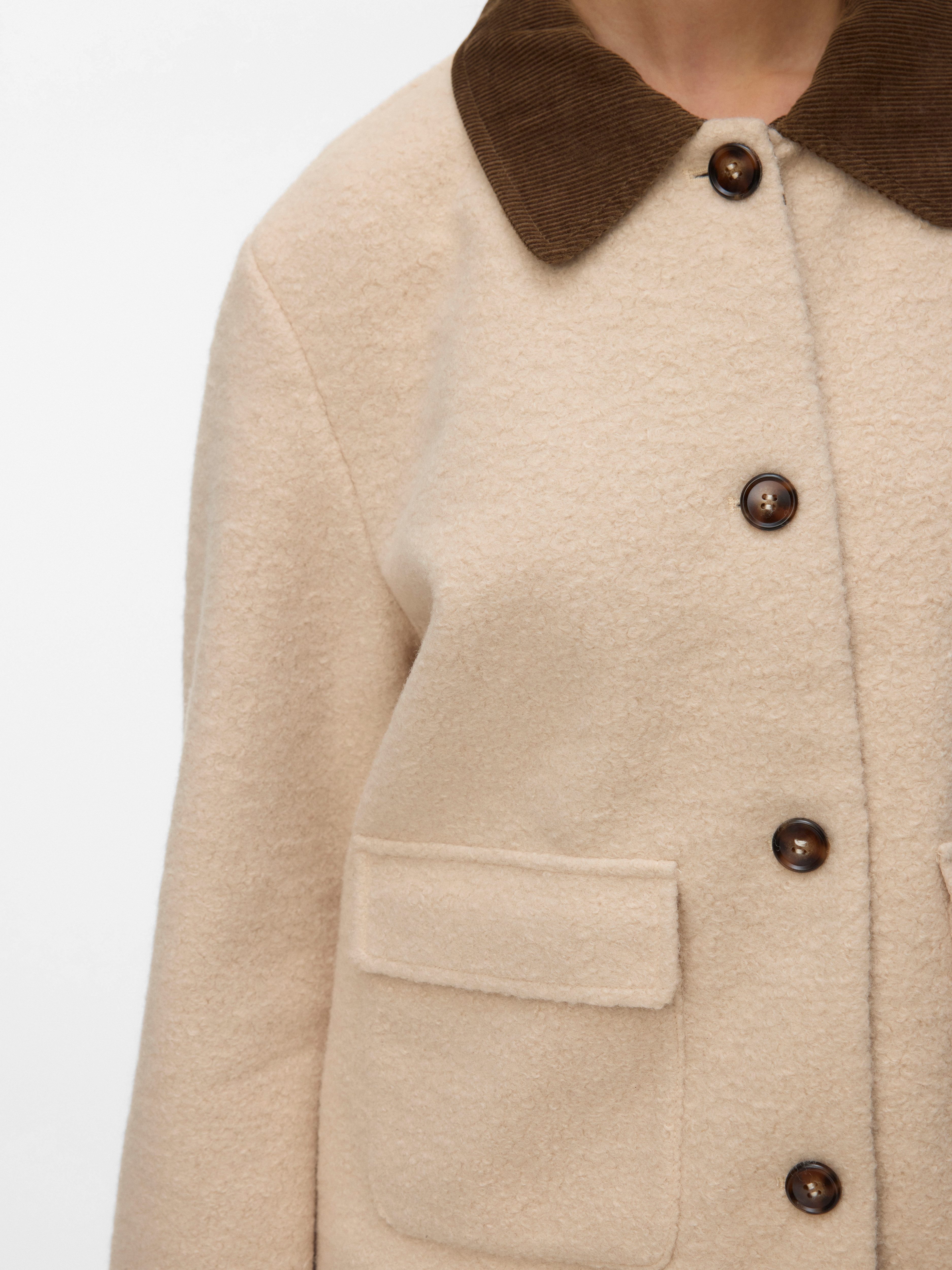 Vero Moda Kurzjacke VMFLORENCE SHORT JACKET BOO mit Knopfleiste