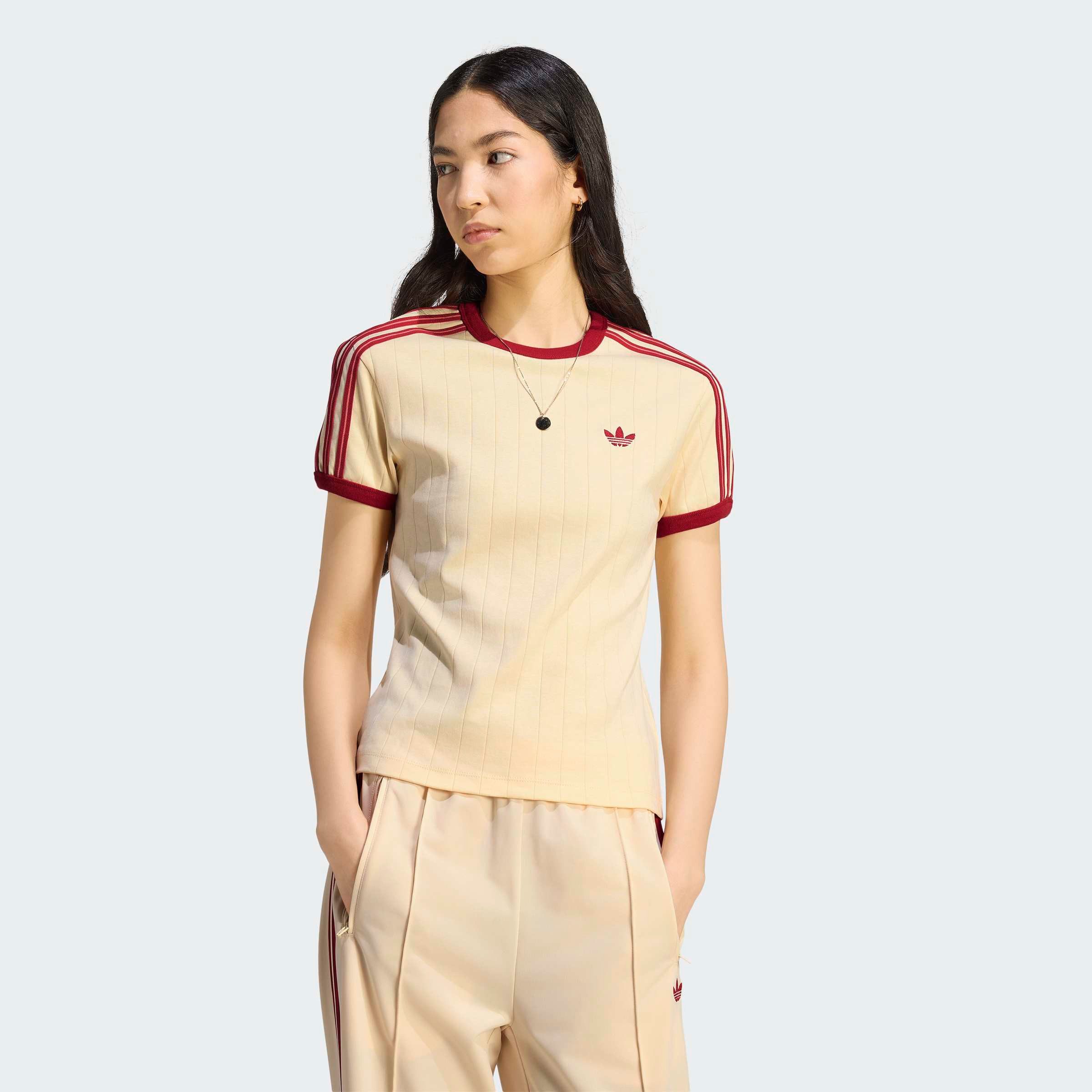 adidas Originals T-Shirt, SCHMAL GESCHNITTEN, NADELSTREIFEN mit Nadelstreifen-Design, ohne Verschluss, aus Interlock-Material