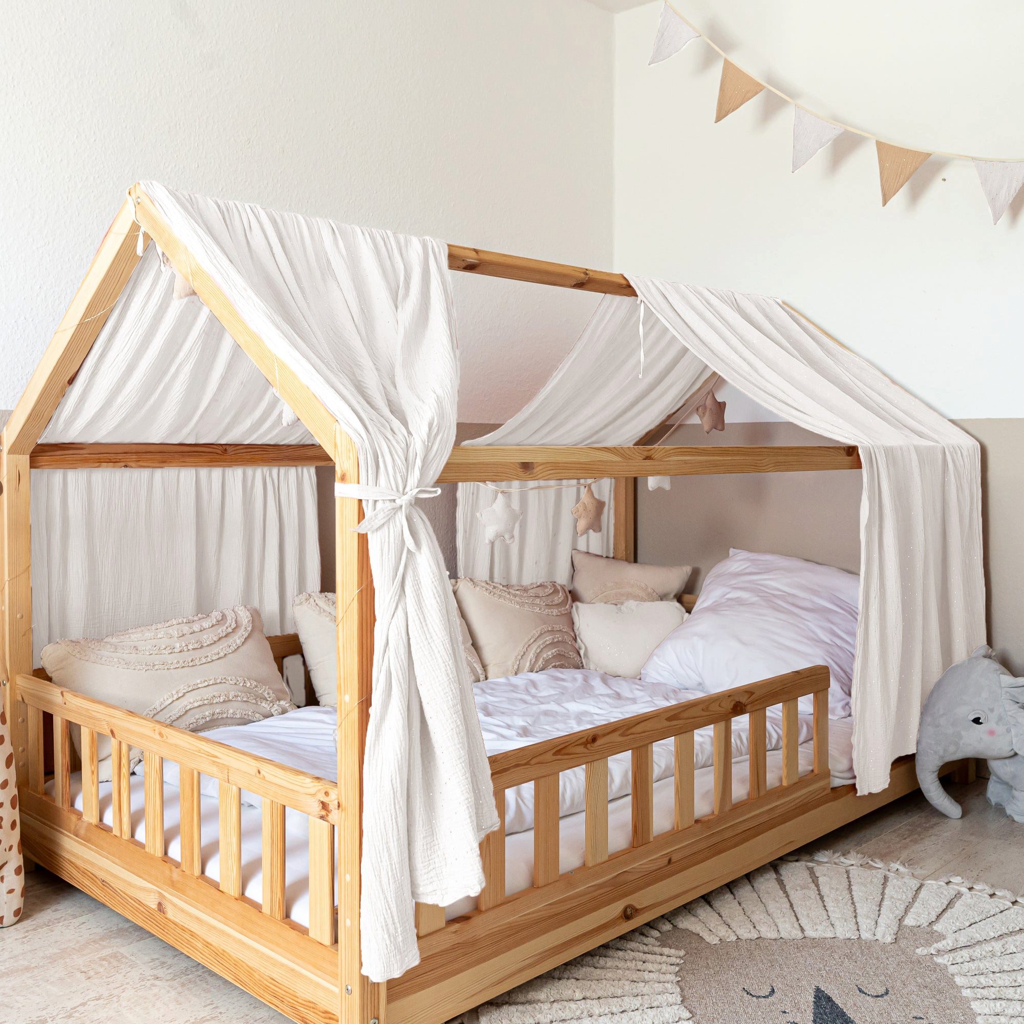 lilimaus Betthimmel für Hausbett aus 100% Musselin - 2er-Set fürs Kinderbett (1-tlg), 2 Stoffbahnen mit feinen Goldapplikationen - schnell montiert