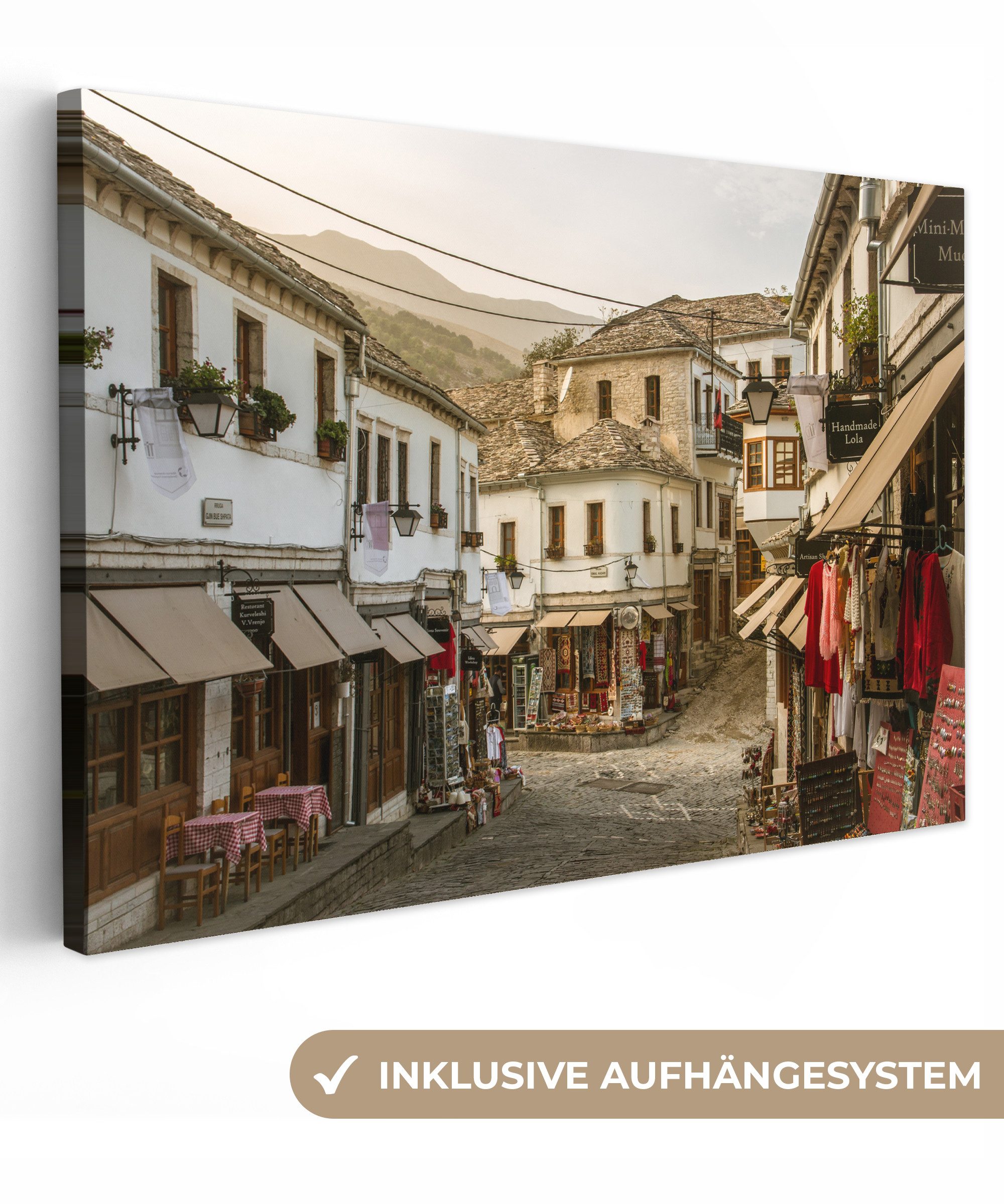 OneMillionCanvasses® Leinwandbild Straßen der Altstadt in Albanien, Fotodruck (1 St), Leinwand Bilder Klein, Wand Dekoration Aesthetic 30x20 cm