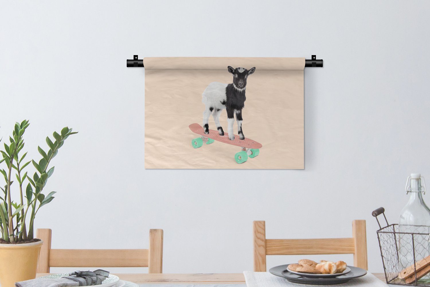 MuchoWow Wanddekoobjekt Ziege - Schwarz Tiere, für - Wanddeko Wohnzimmer, Schlafzimmer, Kinderzimmer Skateboard Wandbehang, Kleid, - Weiß 
