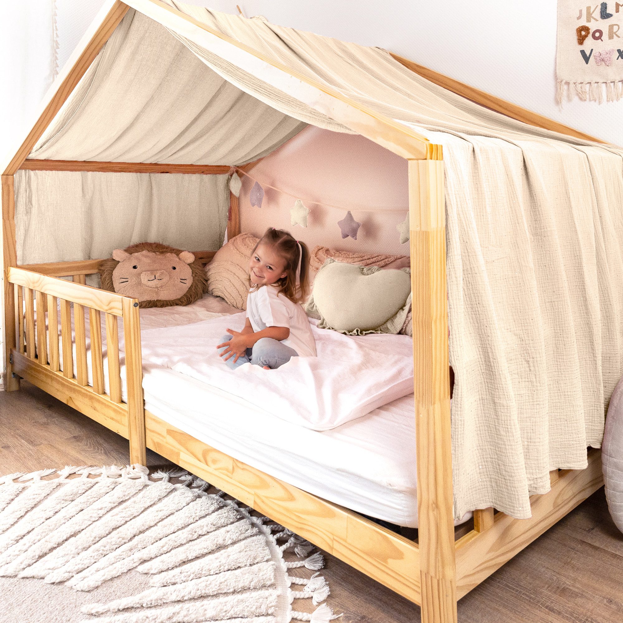 lilimaus Betthimmel Himmel für Hausbett Gold aus Musselin - 320, 360 oder 420 cm (1-tlg), feine Goldsterne überm Hausbett - zauberhafter Rückzugsort