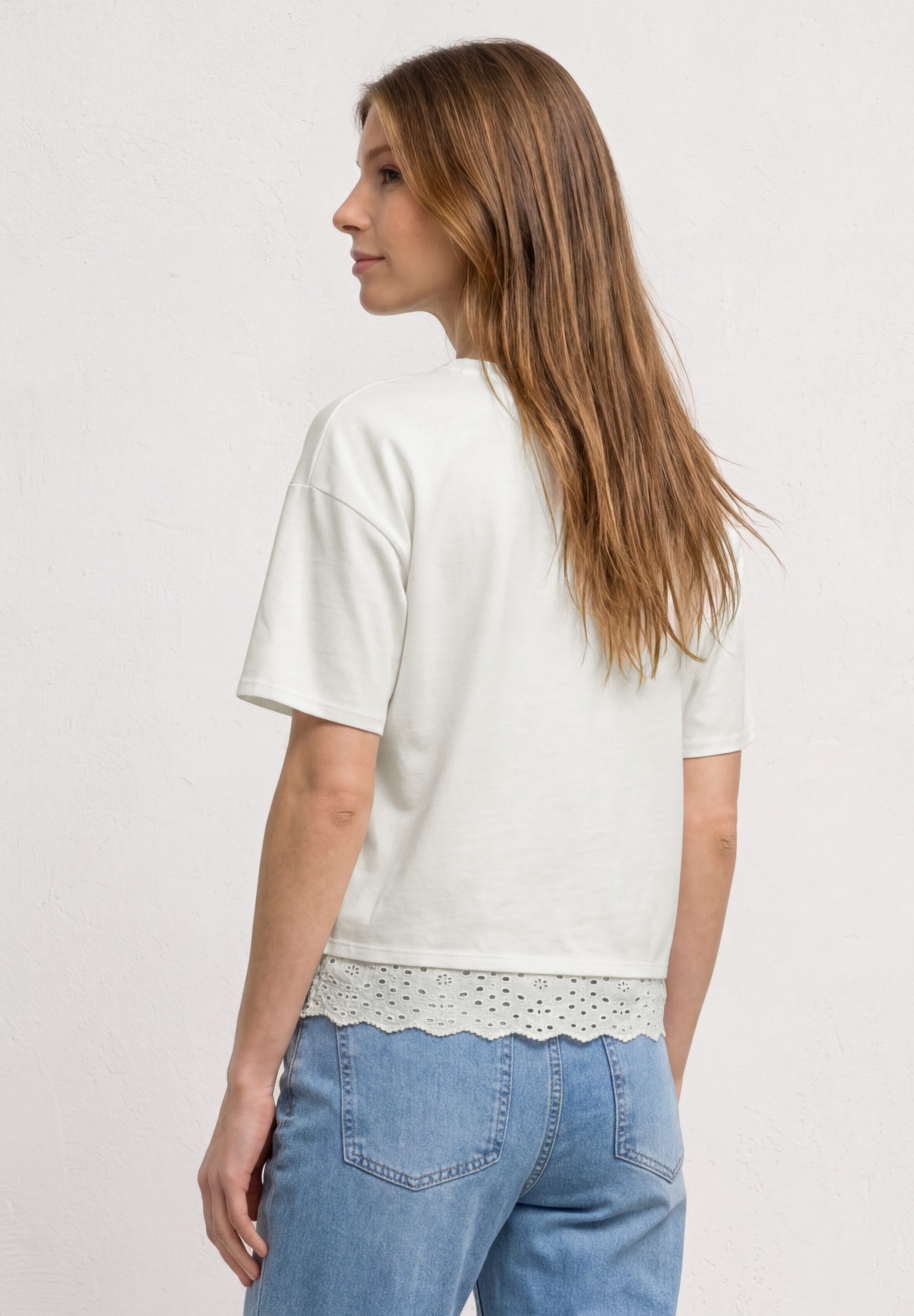 STREET ONE Kurzarmshirt Sommershirt mit Spitzenborte am Saum