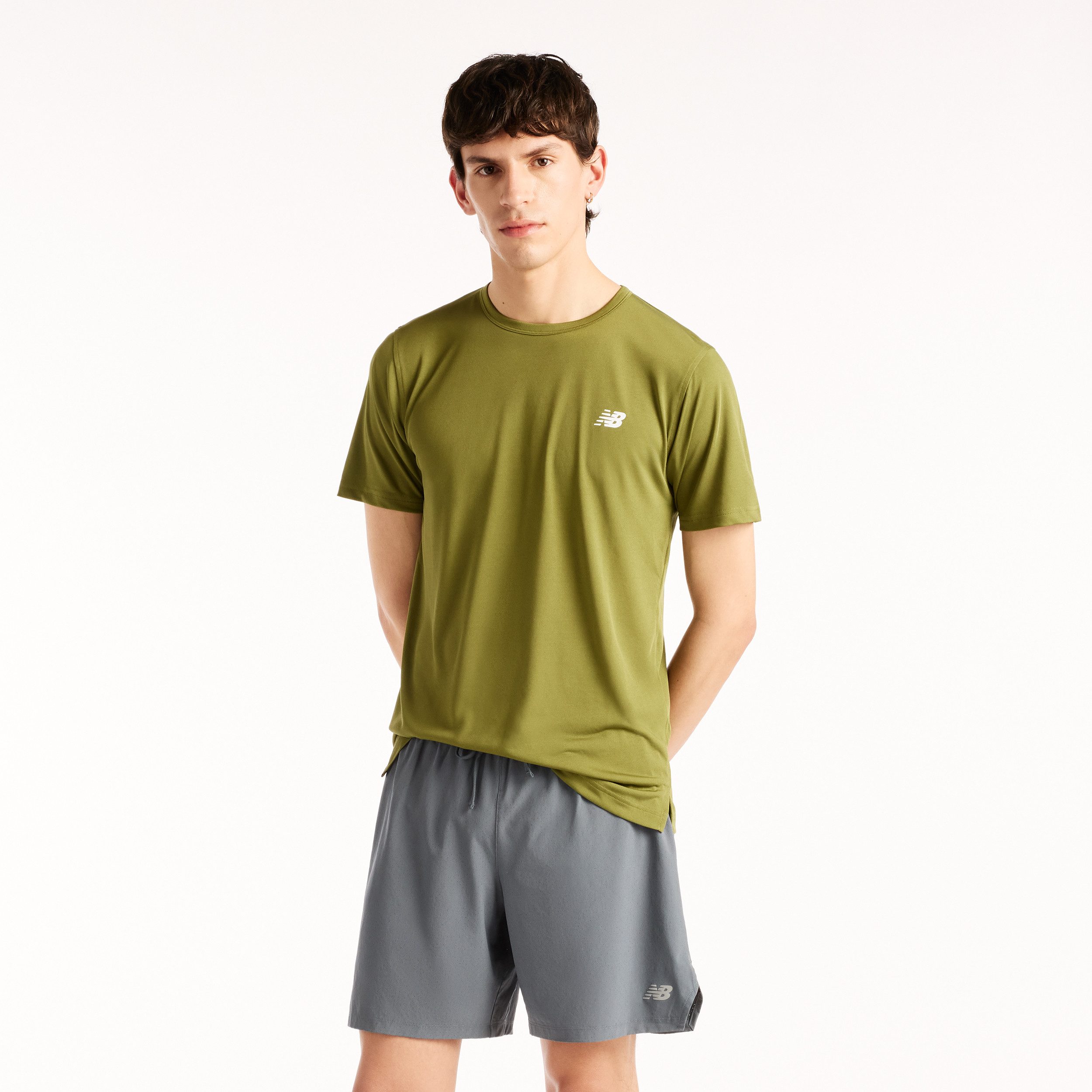 New Balance Trainingsshirt SPORT ESSENTIALS UTILITY T-SHIRT atmungsaktiv, schnell trocknend, aus Polyester