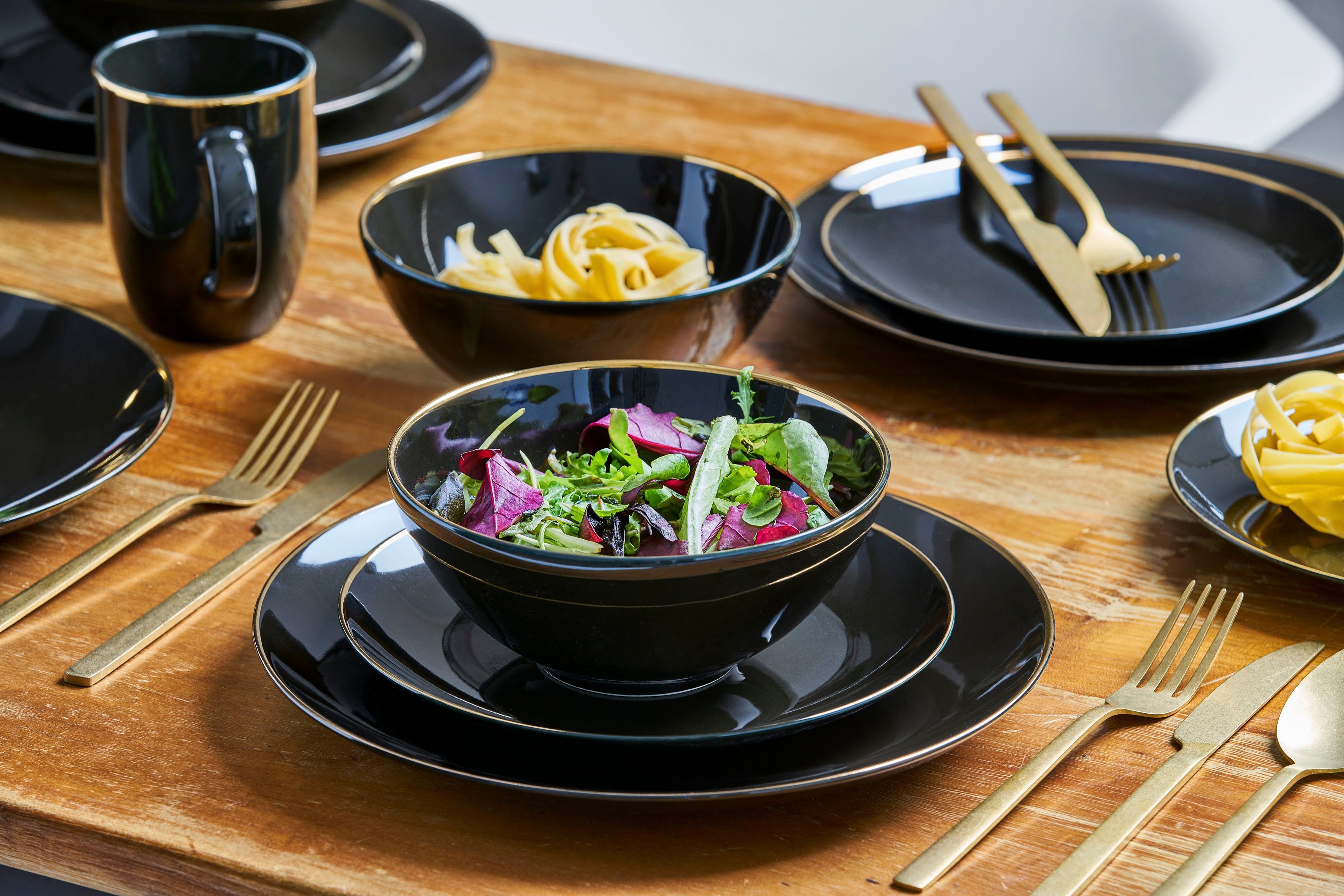 van Well Kombiservice Geschirr-Set, Service Glamour Black (24-tlg), 6 Personen, Porzellan, mit einem goldfarbenen Rand, 24 Teile, für 6 Personen