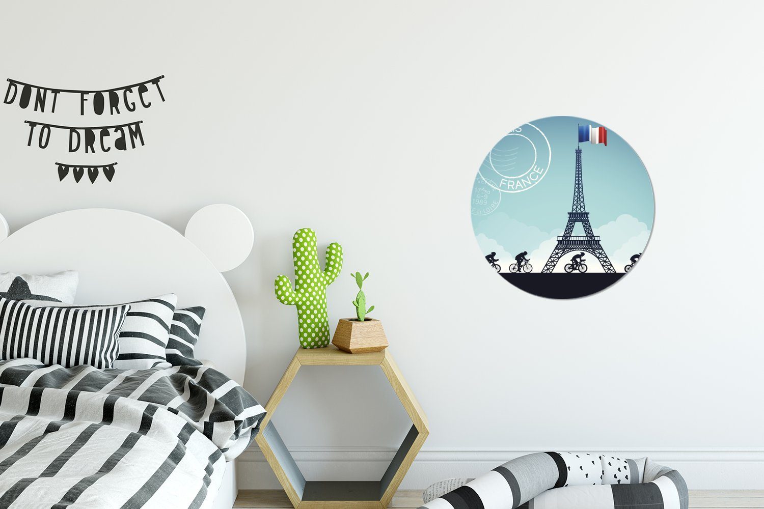 MuchoWow Wandsticker Eine Eiffelturm für (1 Rund, vorbeifahren Tapetenaufkleber, am Radfahrern, St), Tapetenkreis die Kinderzimmer, Illustration von Wohnzimmer
