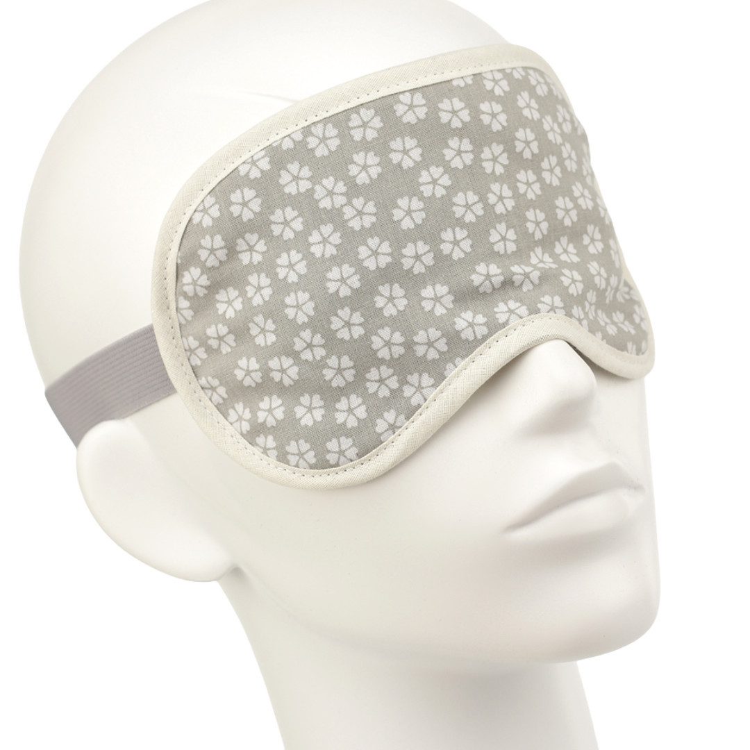 BEAZZ Schlafmaske Schlafmaske, Augenmaske, Schlafbrille - Kirschblüte, Bequem - Perfekte Abdunklung, 1-tlg., HANDMADE IN GERMANY