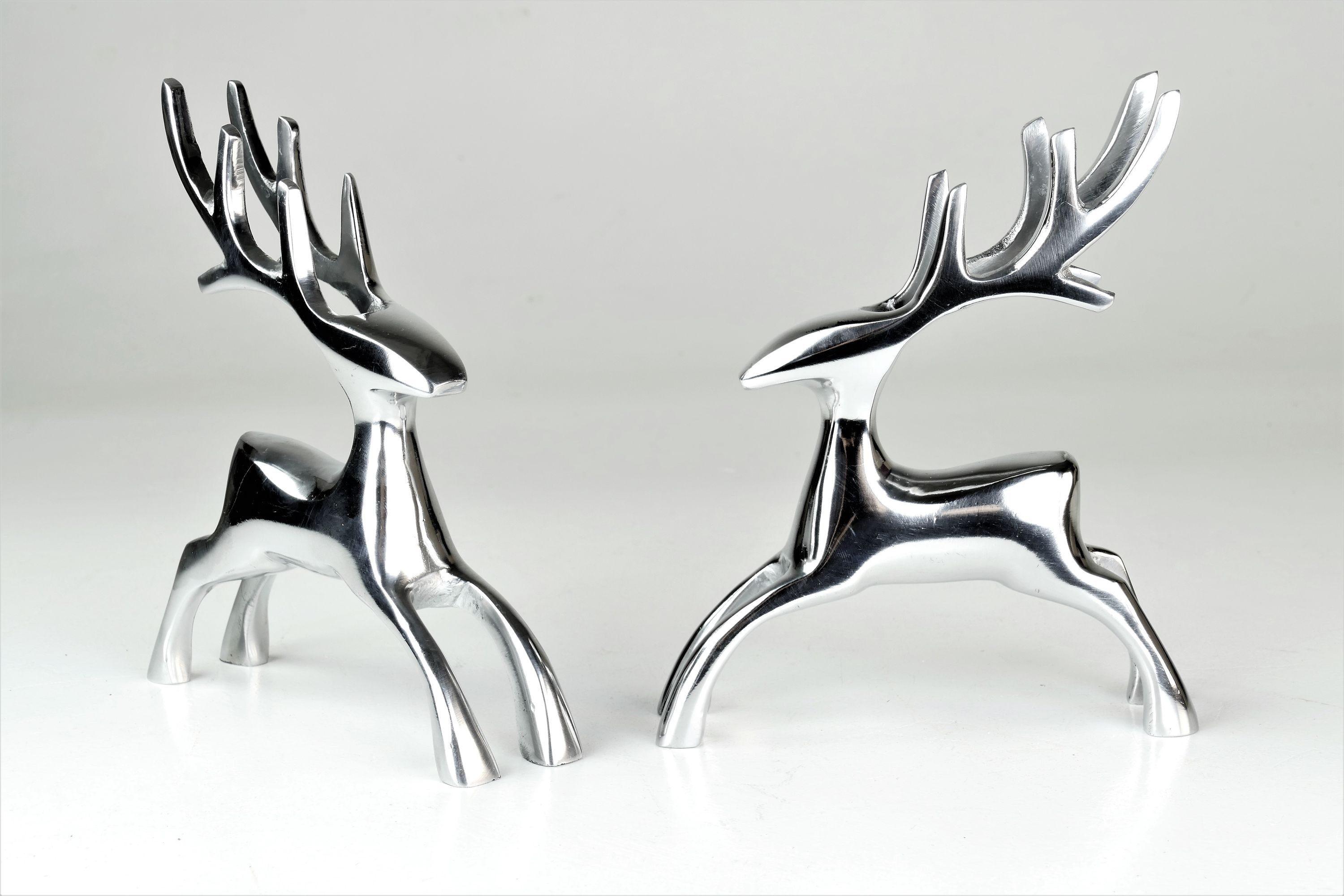 Dekoobjekt Deko Hirsche "Dasher" aus Aluminium 2er Set Rentier silber Reh Hirsch