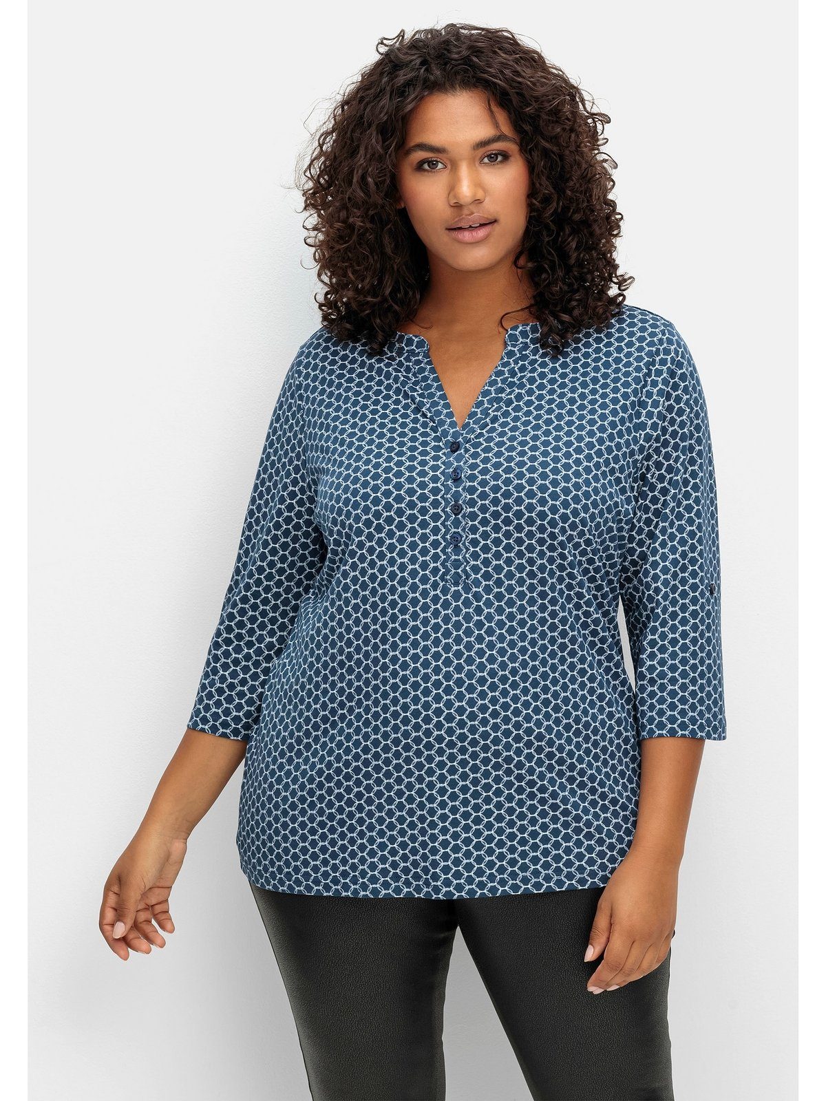 Sheego 3/4-Arm-Shirt mit Alloverprint Größen grafischem Große bedruckt dunkelblau